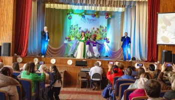 &laquo;Букет прекрасных поздравлений&raquo;- праздничный концерт , посвященный 8 марта.