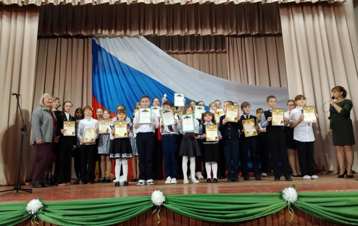 19 октября  в Центральном Доме культуры  прошел районный конкурс чтецов &laquo;Мы едины!&raquo;